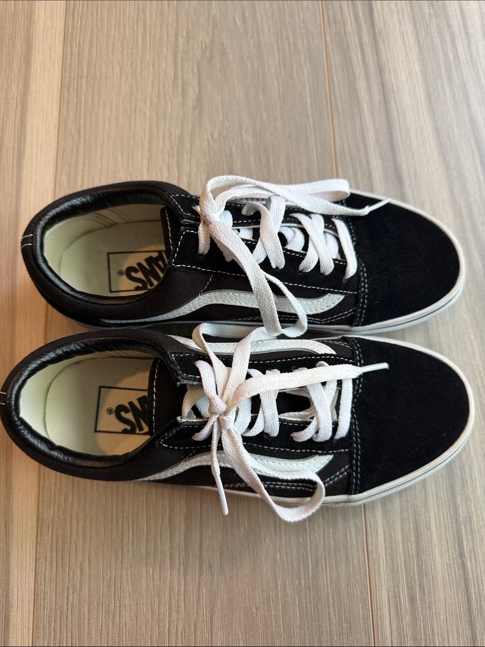 Vans Old Skool Unisex Black/White Low Top Sneakers Women Size 7 Men Size 5.5 - Picture 2 of 5